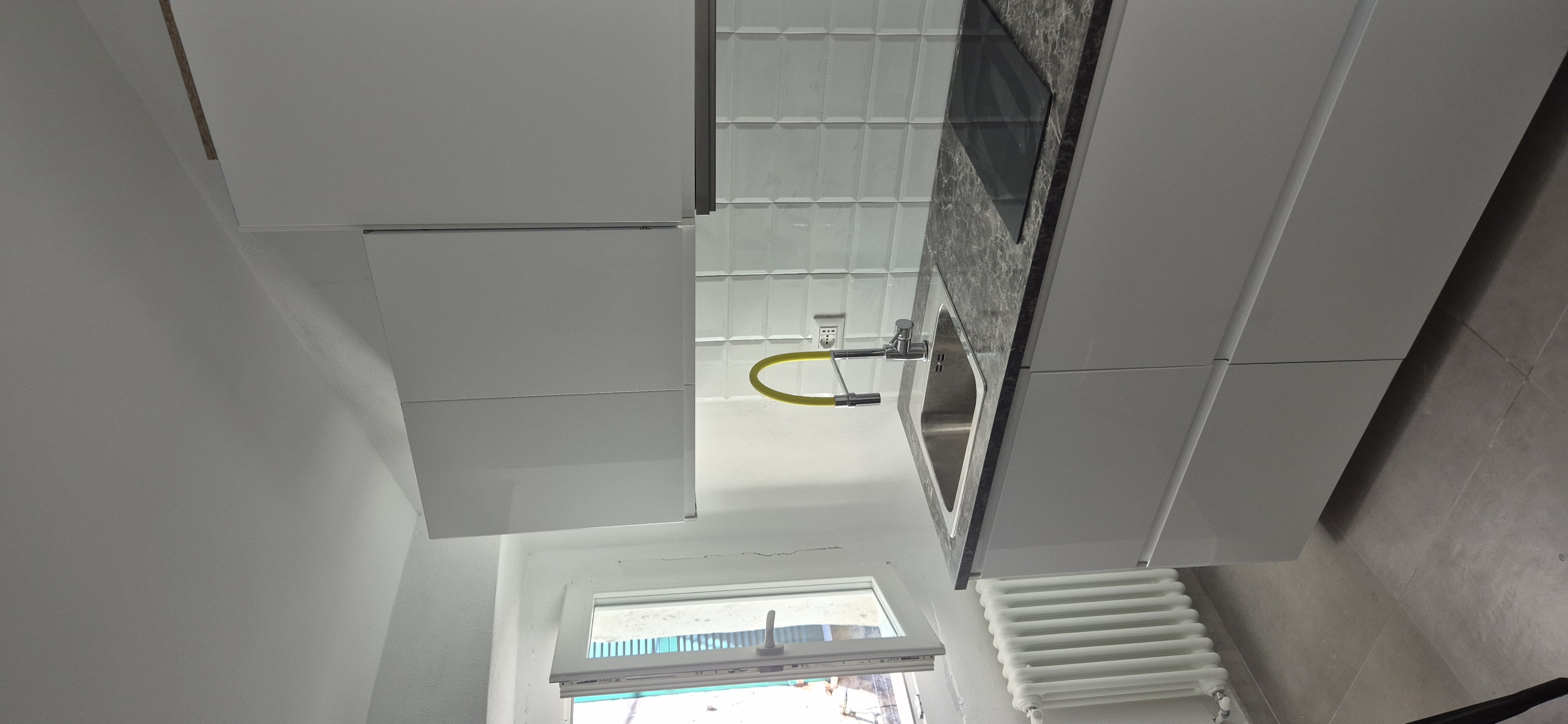 Piso de 4 ambientes en alquiler en Genova — foto 11