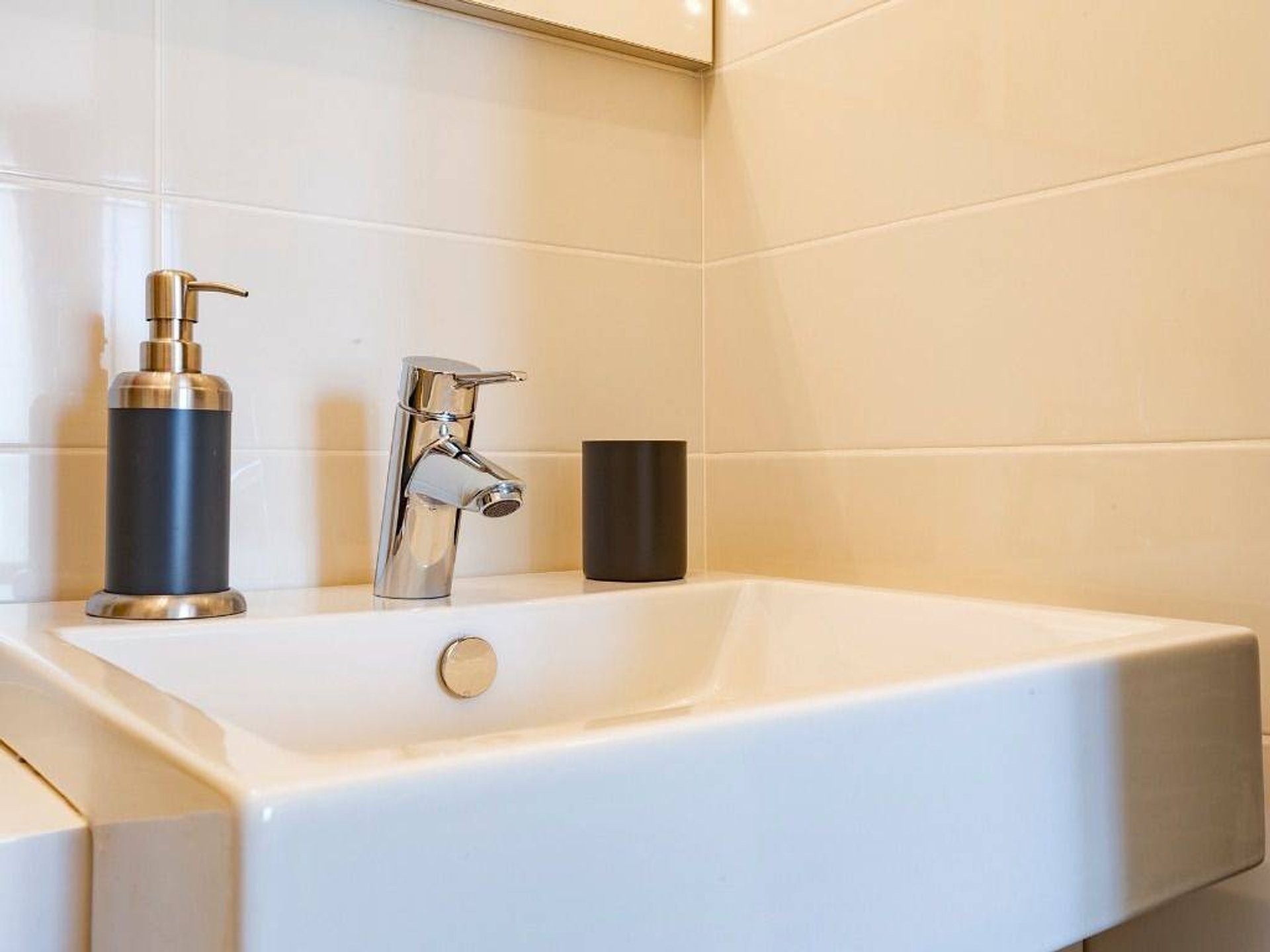 Piso de 1 ambiente en alquiler en Varese — foto 14