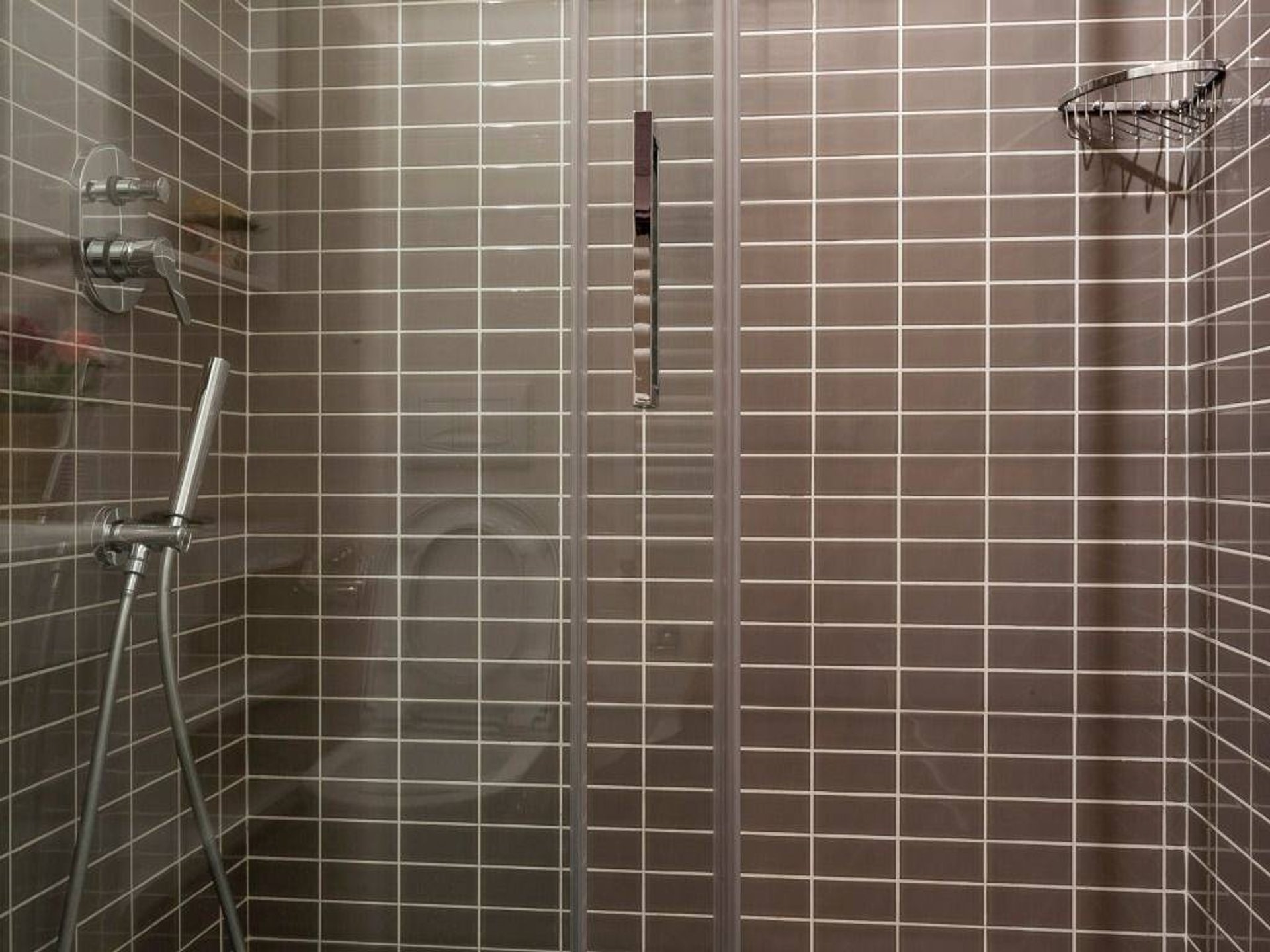 Piso de 1 ambiente en alquiler en Varese — foto 4