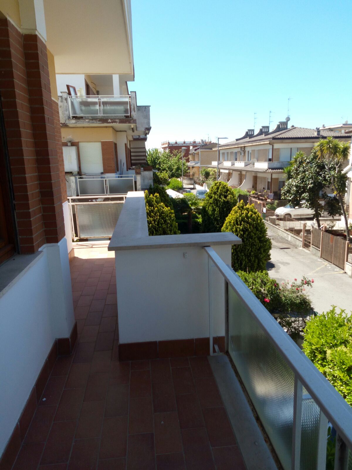 Piso de 3 ambientes en alquiler en Terracina — foto 3