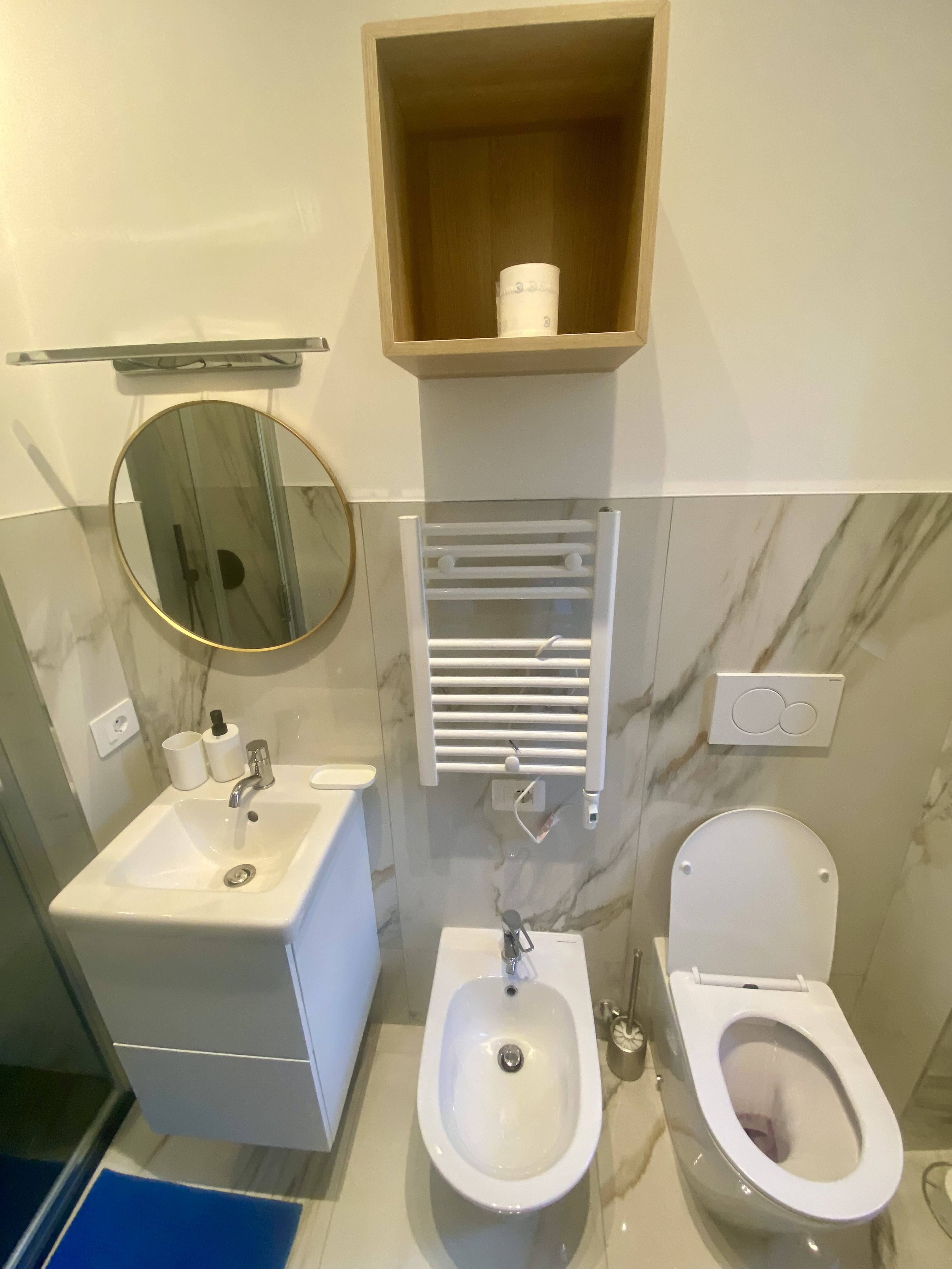 Double room for rent in Milano — photo 13
